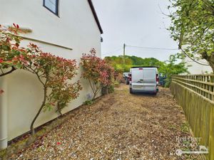 Parking - click for photo gallery